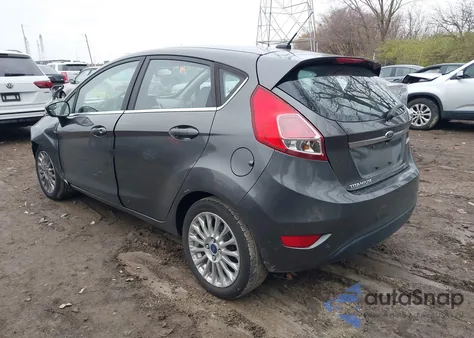 2016 Ford Fiesta Titanium z USA, uszkodzony, nr VIN 3FADP4FJXGM130417
